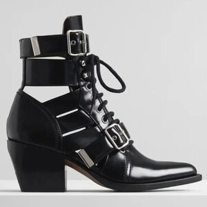 CHLOE Rylee  Glossed Leather Ankle Boots Cut Out Black Size 37/7